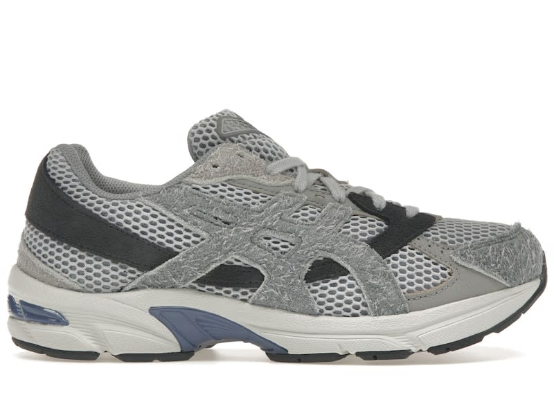 https://res.cloudinary.com/dlqdbsx2k/image/upload/v1742097299/ASICS-Gel-1130-Mid-Grey-Steel-Grey-Product_tc33bi.jpg