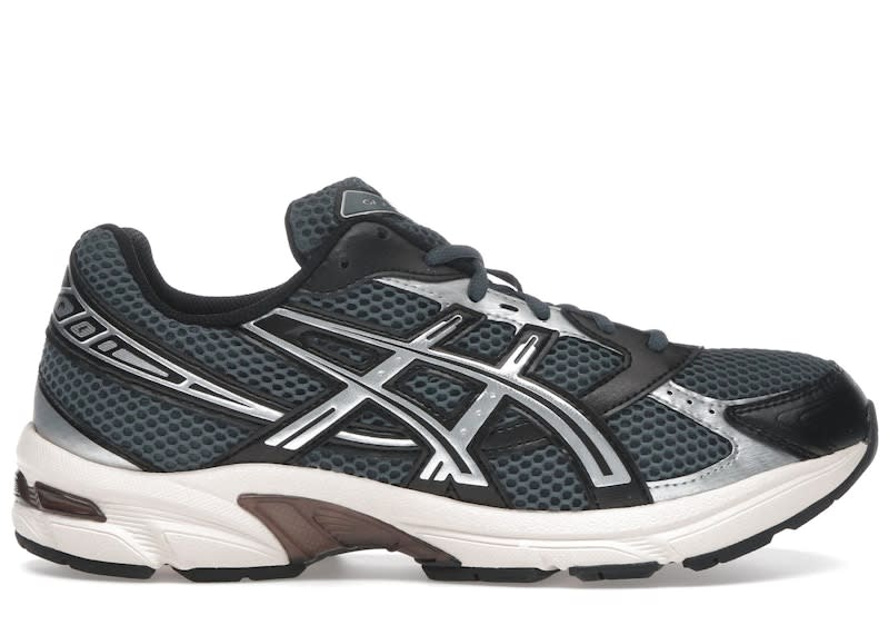 https://res.cloudinary.com/dlqdbsx2k/image/upload/v1766413894/ASICS-Gel-1130-Steel-Grey-Black-Product_lsl46v.jpg
