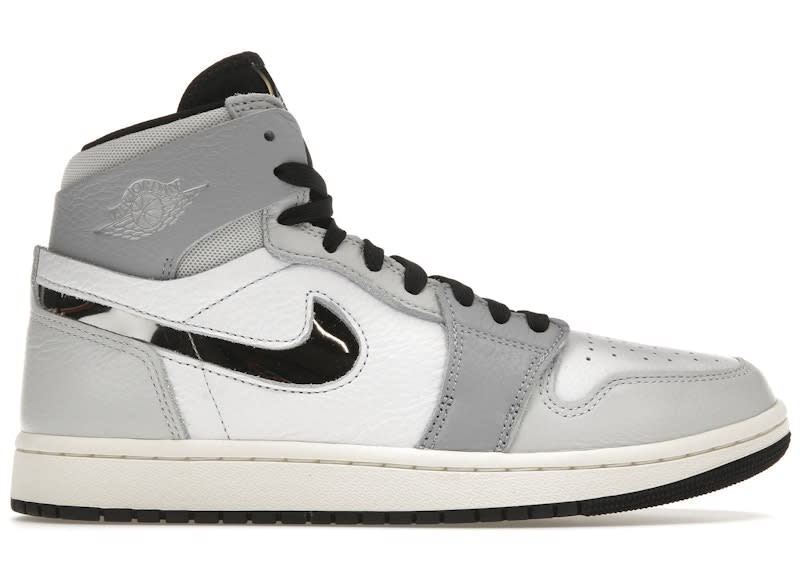 https://res.cloudinary.com/dlqdbsx2k/image/upload/v1774389035/Air-Jordan-1-High-Zoom-Air-CMFT-2-Chicago-Womens-Collective-Womens-Product_veehbz.jpg