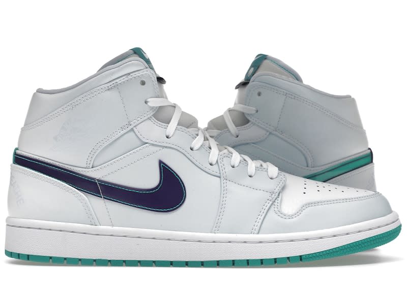 https://res.cloudinary.com/dlqdbsx2k/image/upload/v1771701037/Air-Jordan-1-Mid-Nike-Hoops-Luka-Doncic-Product_ots4jf.jpg