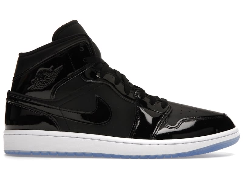 https://res.cloudinary.com/dlqdbsx2k/image/upload/v1755040114/Air-Jordan-1-Mid-Space-Jam-Product_tzle8v.jpg