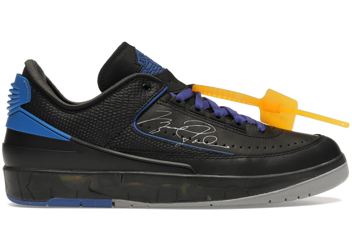 https://images.stockx.com/images/Air-Jordan-2-Retro-Low-SP-Off-White-Black-Blue-Product.jpg?fit=fill&bg=FFFFFF&w=700&h=500&fm=webp&auto=compress&q=90&dpr=2&trim=color&updated_at=1738193358