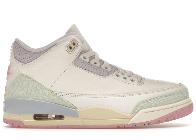 https://res.cloudinary.com/dlqdbsx2k/image/upload/v1773207326/Air-Jordan-3-Retro-Spring-Is-In-The-Air-Product_oygfiq.jpg
