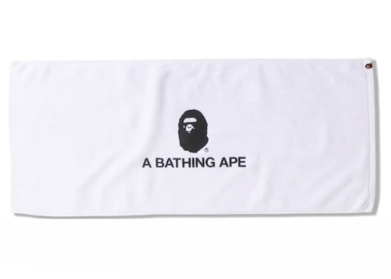 https://res.cloudinary.com/dlqdbsx2k/image/upload/v1784122555/BAPE-Beach-Japan-2022-Exclusive-Pack-Towel-White_kjhzt9.jpg