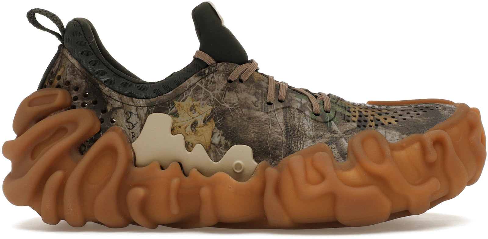 https://images.stockx.com/images/Crocs-Pollex-Juniper-by-Salehe-Bembury-Real-Tree-Camo-Product.jpg?fit=fill&bg=FFFFFF&w=1000&fm=webp&auto=compress&q=90&dpr=2&trim=color&updated_at=1755096854