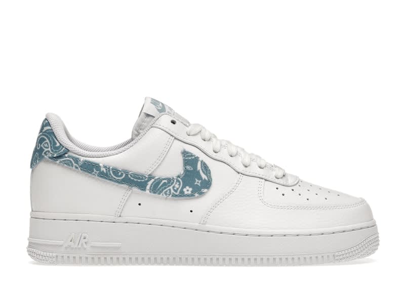 https://res.cloudinary.com/dlqdbsx2k/image/upload/v1742097187/Nike-Air-Force-1-Low-07-Essential-White-Worn-Blue-Paisley-W-Product_xsowvy.jpg