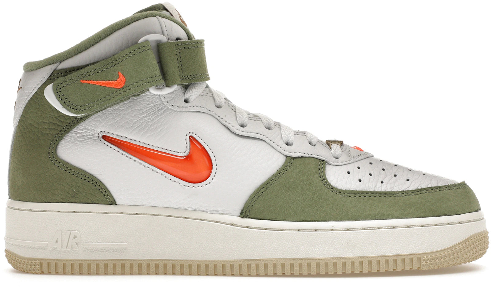 https://images.stockx.com/images/Nike-Air-Force-1-Mid-QS-Jewel-Oil-Green-Product.jpg?fit=fill&bg=FFFFFF&w=1000&fm=webp&auto=compress&q=90&dpr=2&trim=color&updated_at=1738193358