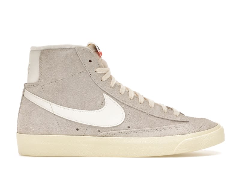 Nike Blazer Mid 77 Vintage Light Bone Alabaster (W)