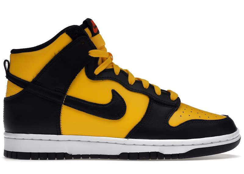 https://res.cloudinary.com/dlqdbsx2k/image/upload/v1771221589/Nike-Dunk-High-Reverse-Goldenrod-Product_kadloq.jpg