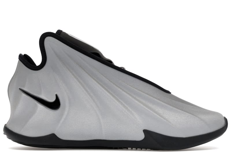 https://res.cloudinary.com/dlqdbsx2k/image/upload/v1767155062/Nike-GT-Future-Metallic-Silver-Product_fbbbgh.jpg