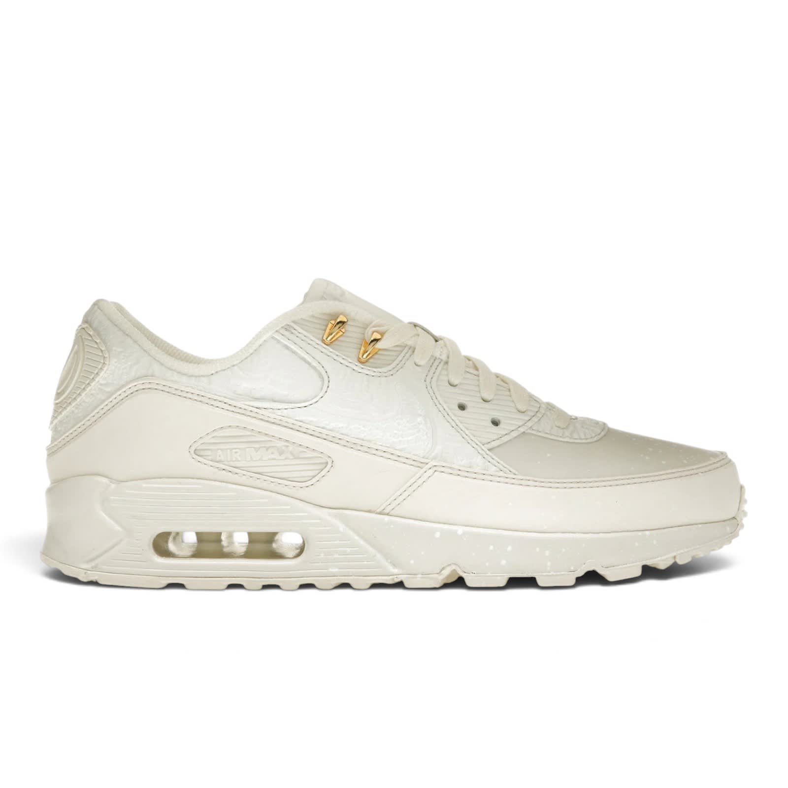 https://res.cloudinary.com/dlqdbsx2k/image/upload/v1790602242/Nike_Air_Max_90_Slawn_Sail_lzsonl.jpg