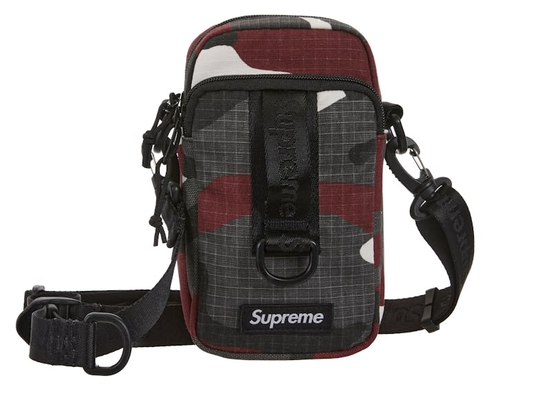 https://res.cloudinary.com/dlqdbsx2k/image/upload/v1777565695/Supreme-Shoulder-Bag-SS26-Red-Camo-Product_cjjlfd.jpg