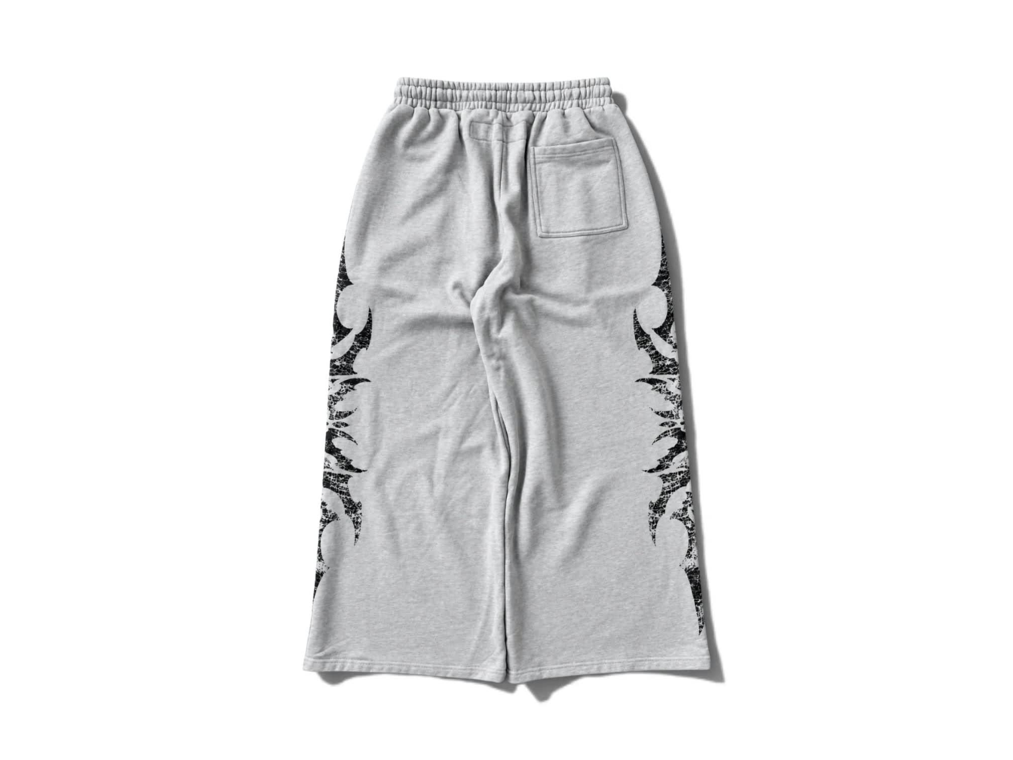 https://res.cloudinary.com/dlqdbsx2k/image/upload/v1790537892/VINTAGE_GRUNGE_SWEATPANT_GREY_-2_cx2uet.jpg