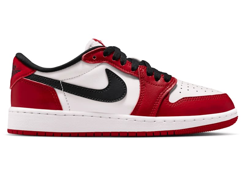 https://res.cloudinary.com/dlqdbsx2k/image/upload/v1764137682/air-jordan-1-retro-low-og-chicago-2025-gs_dt9a6b.jpg