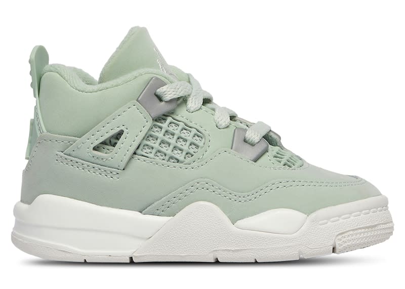https://res.cloudinary.com/dlqdbsx2k/image/upload/v1768956830/air-jordan-4-retro-seafoam-sail-td_dm1yvb.jpg